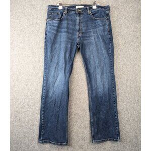 Signature Levi Strauss Mens 38x32 Relaxed Straight Leg Jeans